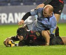 Edinburgh's Ross Rennie stretches to score a try