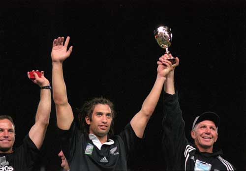 Karl Te Nana lifts the Melrose Cup