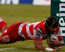 Akapusi Qera scores Gloucester's first try at Rodney Parade