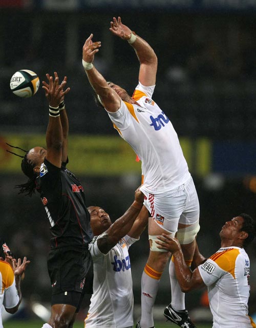 The Chiefs' Craig Clarke fails to gather a lineout
