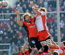 Toulon's Ross Skeate vies with Biarritz's Trevor Hall